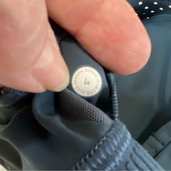 LULULEMON UNLEASH STRENGTH BRA  IRON BLUE - Picture 10 of 10